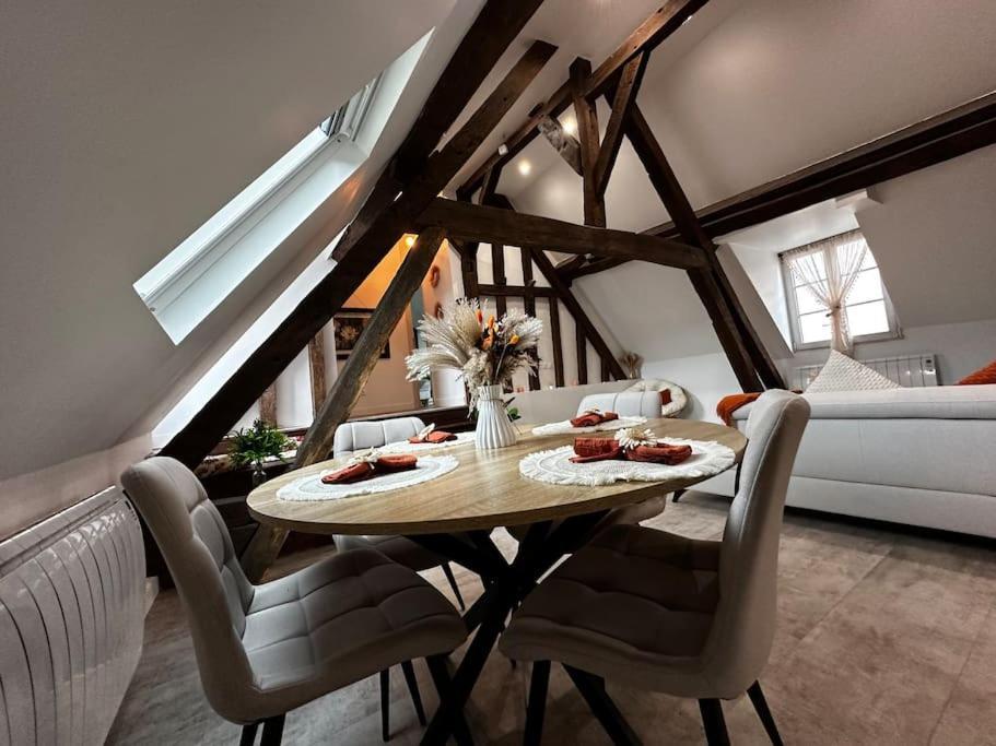 Charme, Poutres Et Elegance Appartement Chartres Buitenkant foto