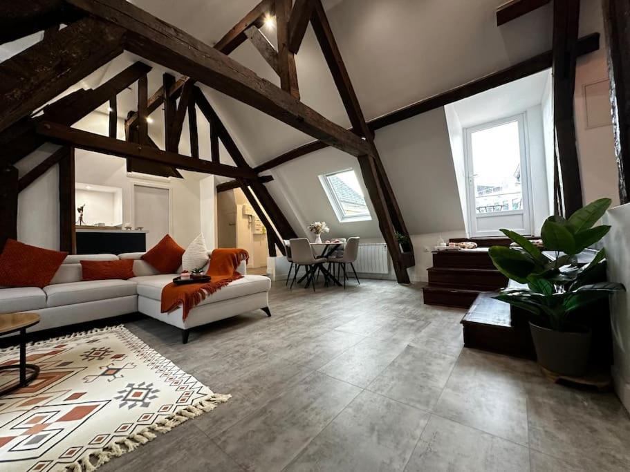 Charme, Poutres Et Elegance Appartement Chartres Buitenkant foto